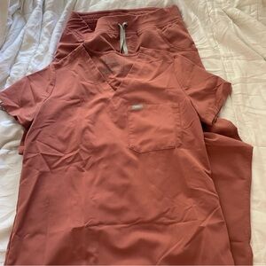 Figs Mauve scrub set TALL